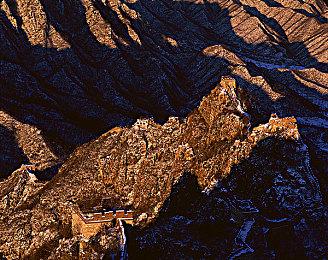 《爱丽丝》系列制作人暗示新作取得重大进展